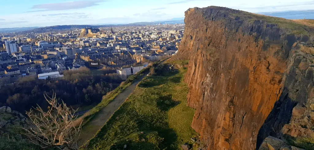 Parks in Edinburgh Holyrood Park, Arthura Seat