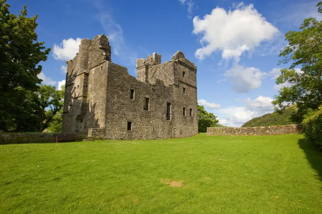 Carnasserie Castle