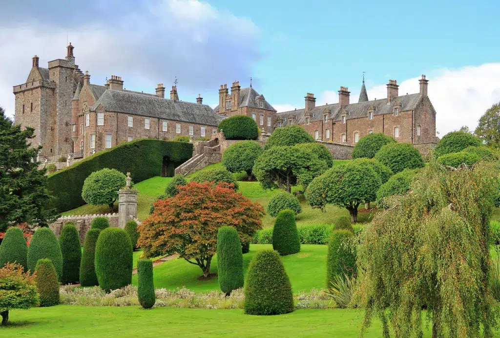 Drummond Castle and Gardens